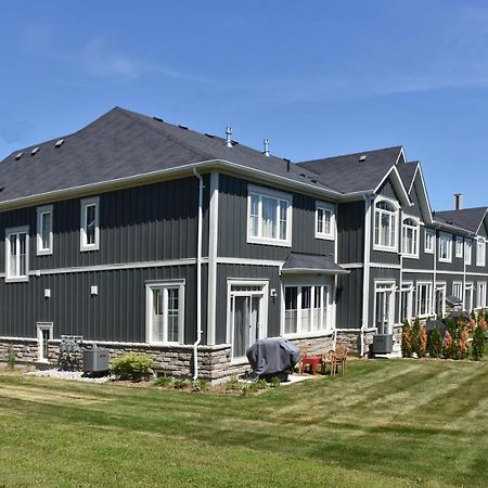 New Blue Mountain Village Snowbridge Executive Townhome Sleeps 10 With Outdoor Pool And Shuttle Nottawa Экстерьер фото