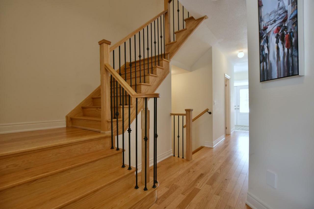 New Blue Mountain Village Snowbridge Executive Townhome Sleeps 10 With Outdoor Pool And Shuttle Nottawa Экстерьер фото
